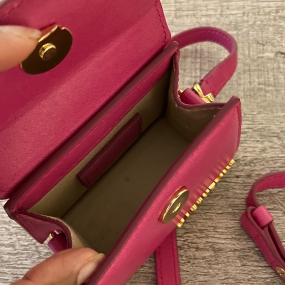 Jacquemus Le Chiquito Mini Bag - Picture 4 of 8